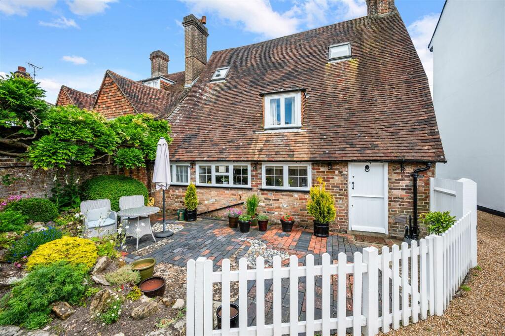COBBLERS COTTAGE- (19).jpg