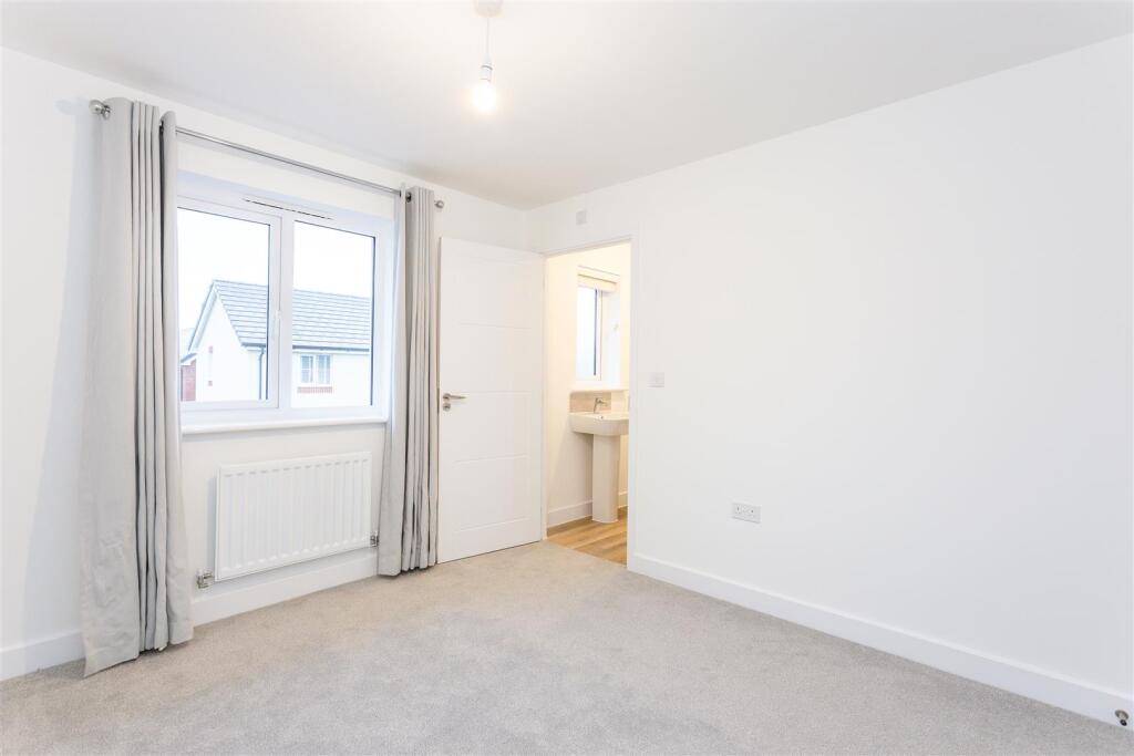 Bedroom One2.jpg