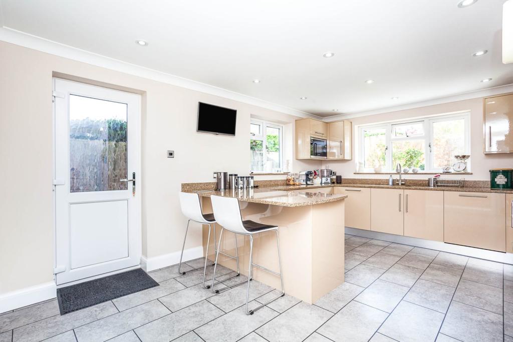 Kitchen/Breakfast