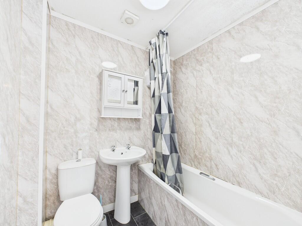 CAM01835G0-PR0330...