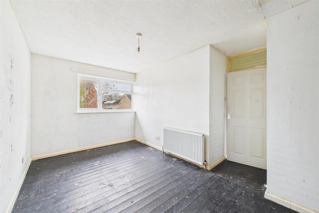 15 Courtenay Walk, Worle, North Somerset BS22 7TQ 