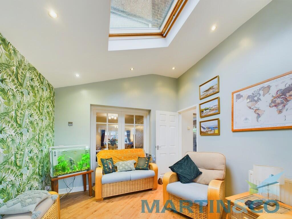 CAM01870G0-PR0148...