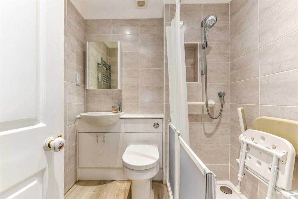 Ensuite