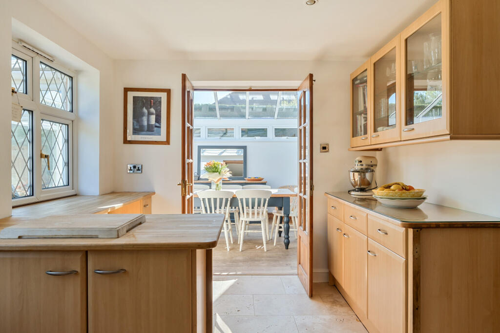 1289078-5-682c456...