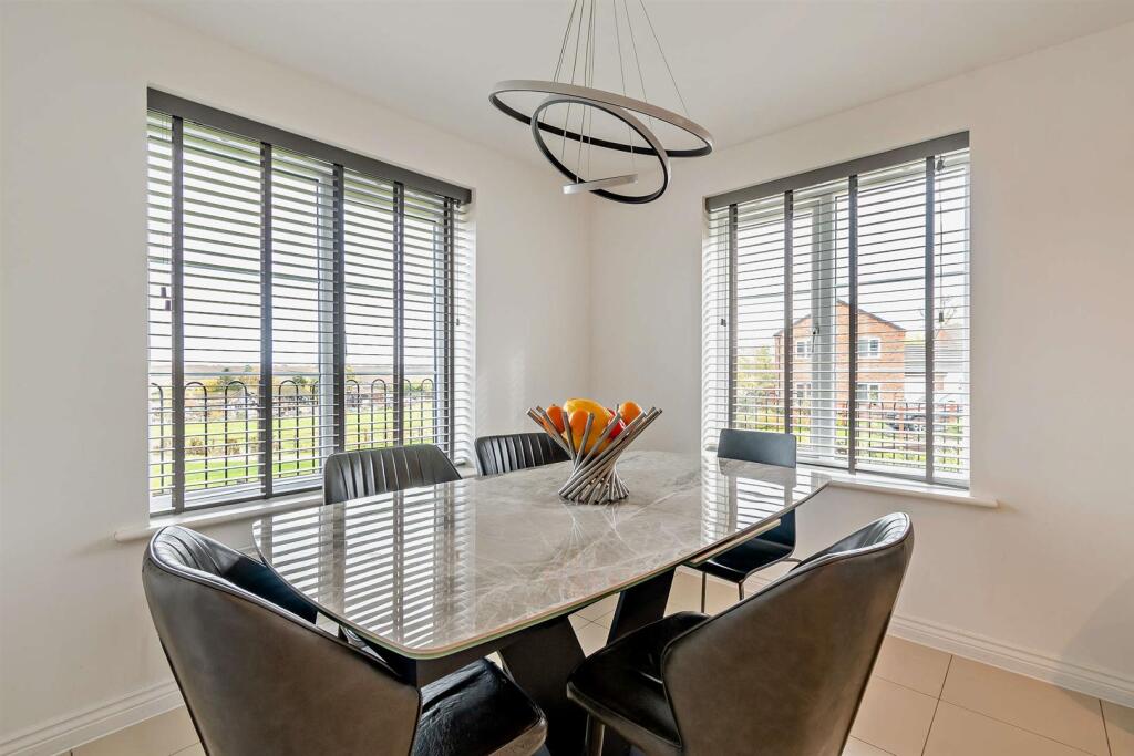 8668343-interior18-800.jpg