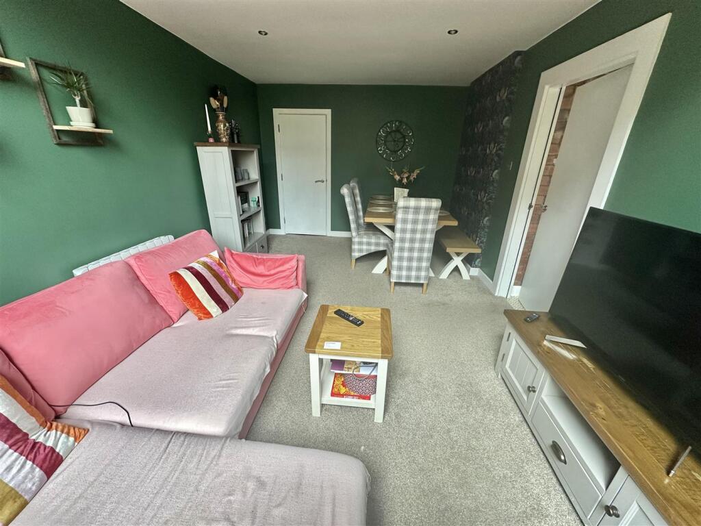 Bramleys Estate Agents - Independent Chapel - Heck