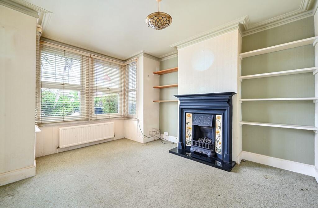 100 Gordon Road, Shoreham-by-Sea, BN43 6WE