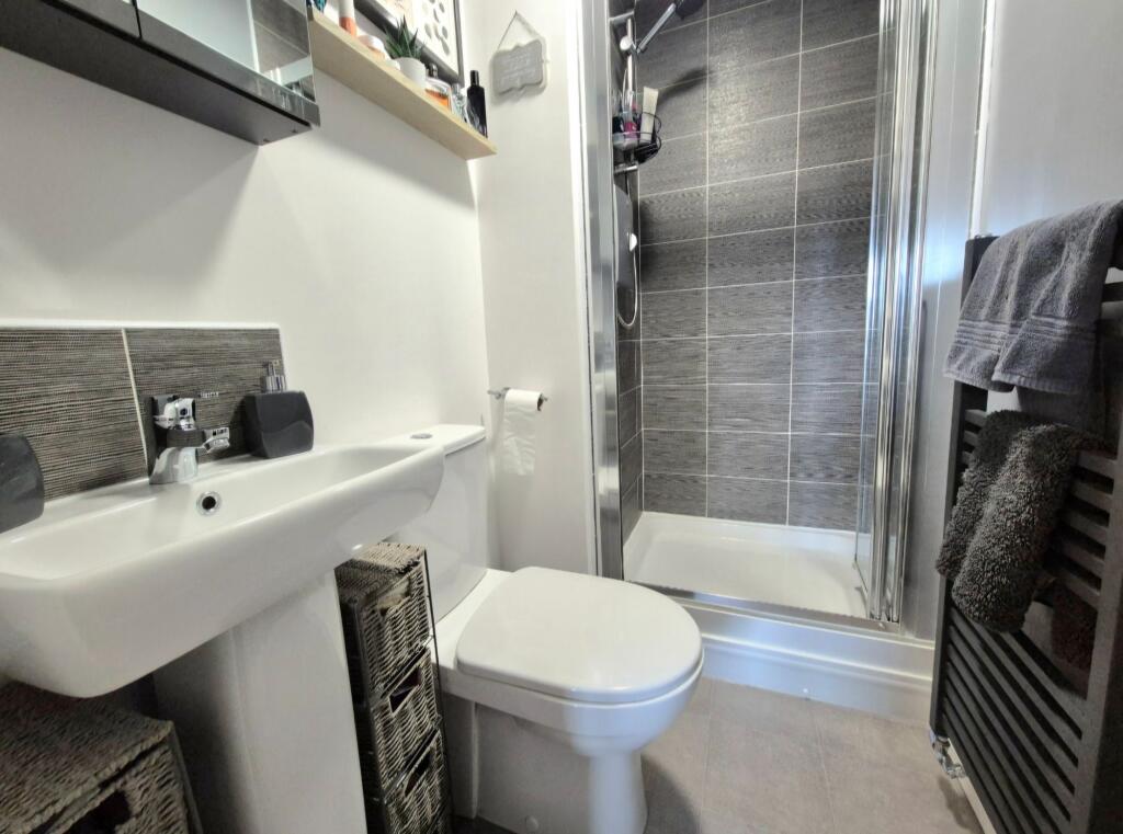 En-suite shower room