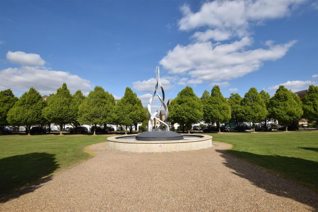 fountain.jpg