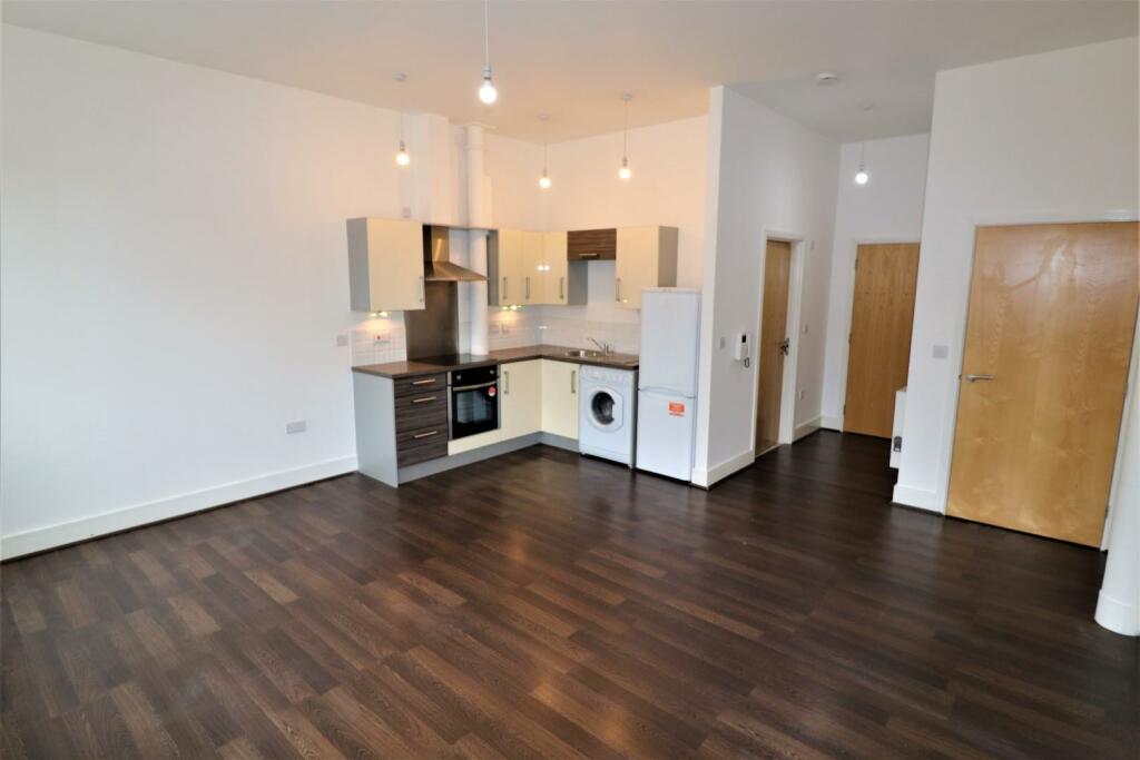 02 - Living Kitchen.JPG