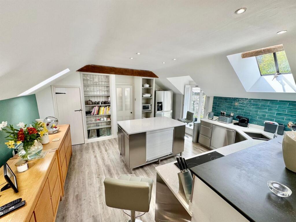 PHOTO-2025-05-18-18-18-12 (17).jpg