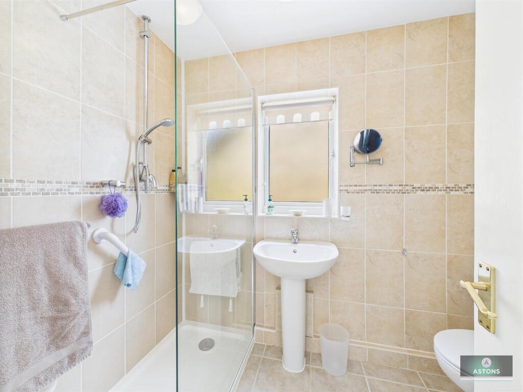 Shower-Room