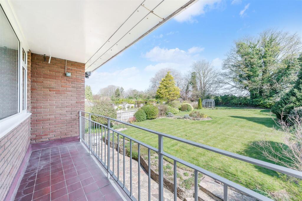 LONGDOWN LANE, 49A (10).jpg