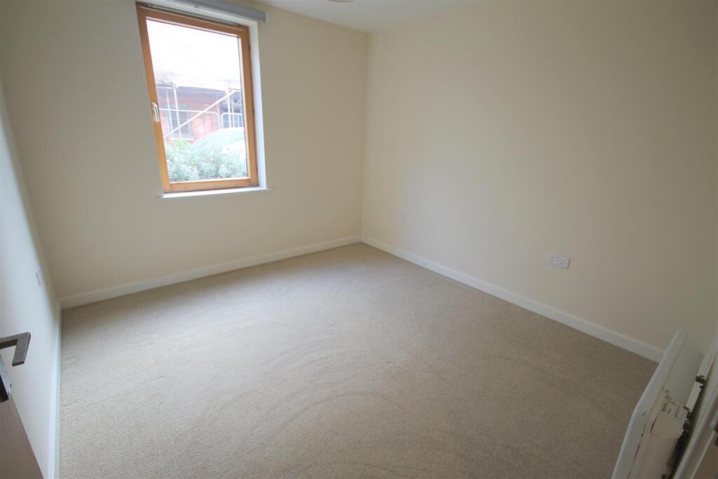 RC Bedroom 2.JPG