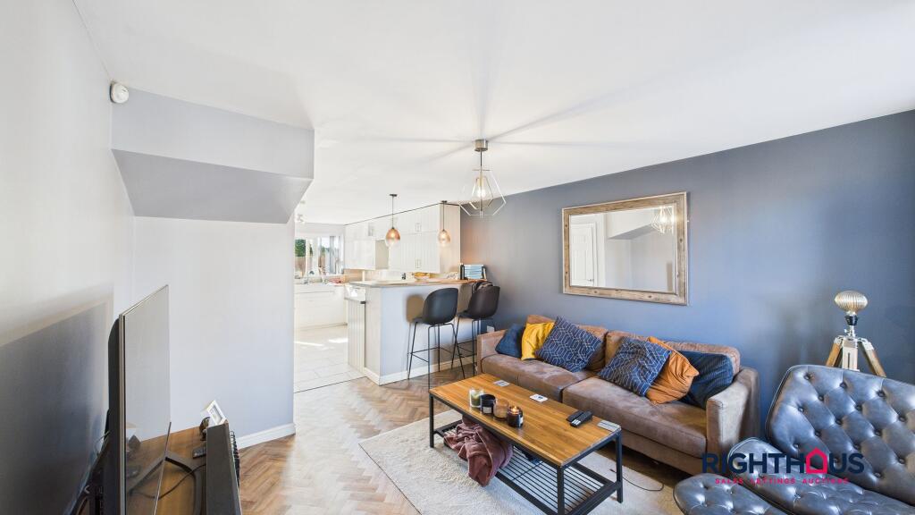 Through Lounge &amp; Kitchen