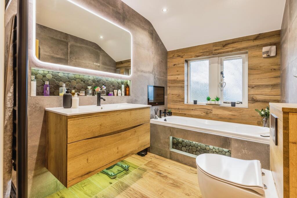 Family bathroom