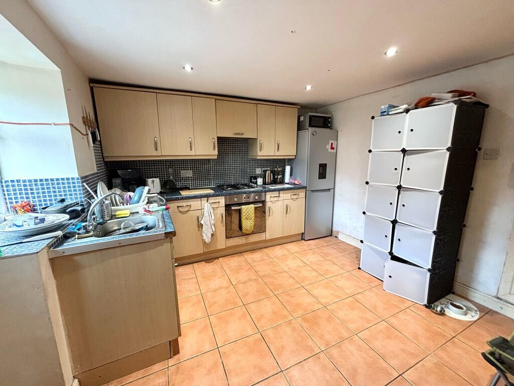 Kitchen 2
