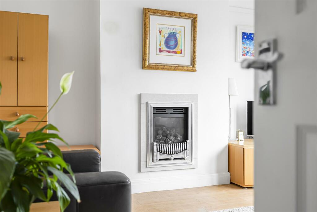 Cleeve View Road | Family Room
