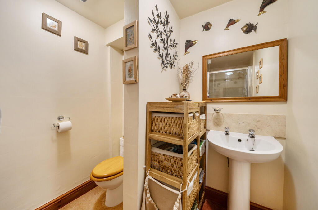 1340405-17-689f43...