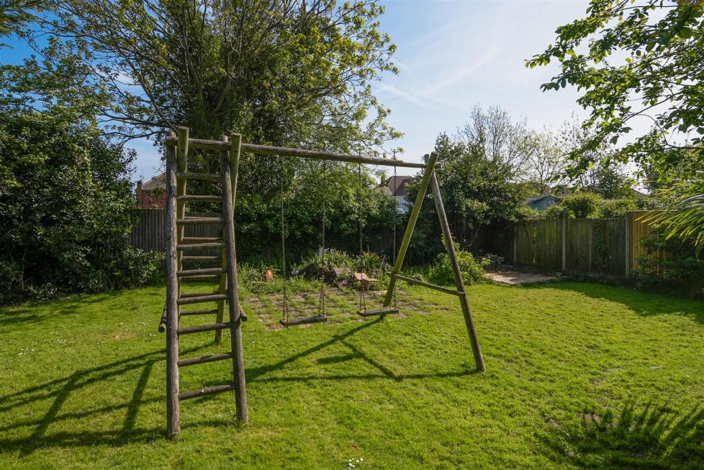 Summerfield Avenue, Whitstable