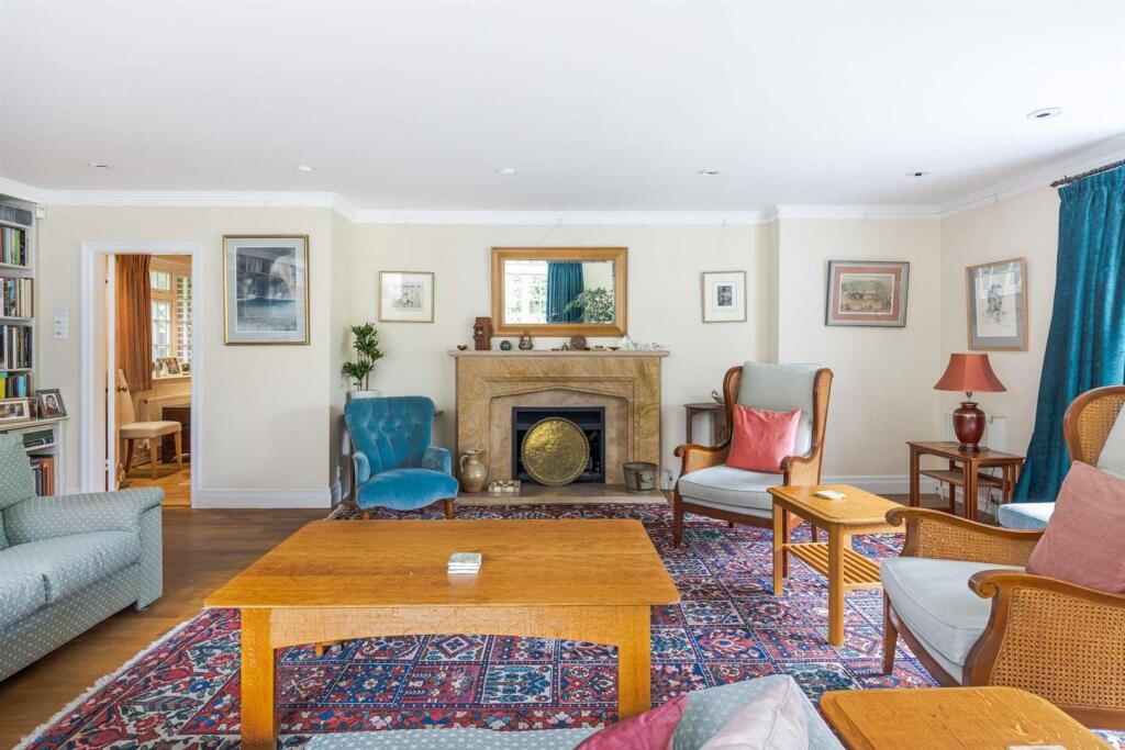 Ellentrees, 9 Flower Walk, GU2 4EP-10-1920.jpg