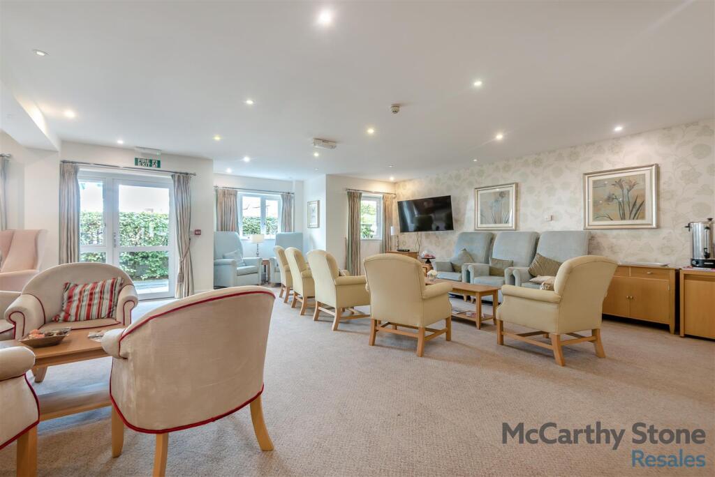 8662434-interior18.jpg