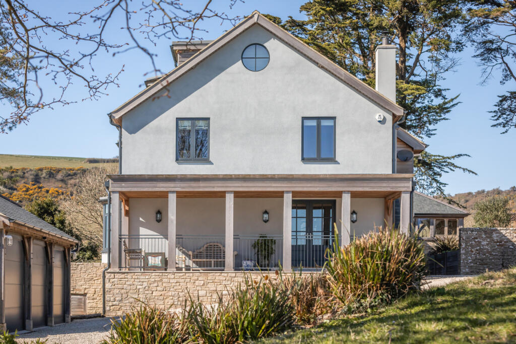 Sarsen House