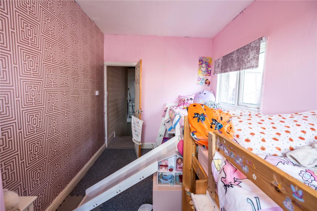 Bedroom 3 (2)