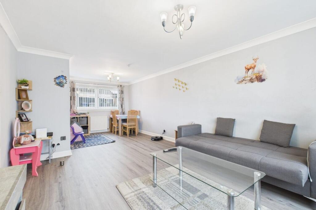 Living Room/Dining Room