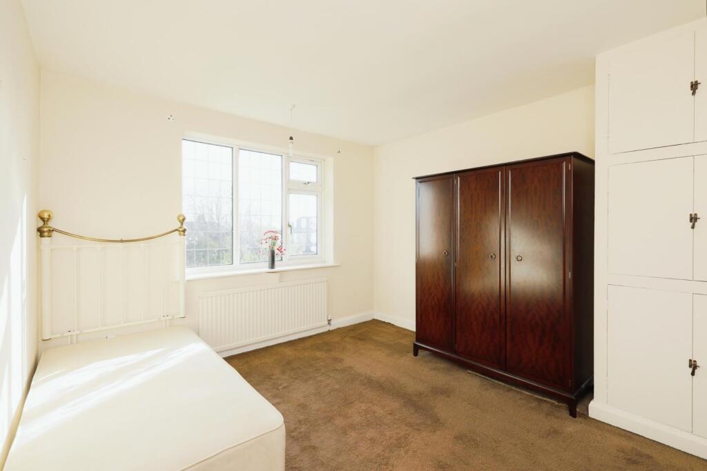 BEDROOM NO.2