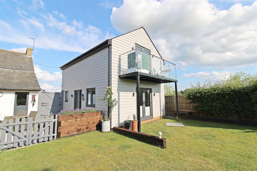 DETACHED ANNEXE 'THE BARN'