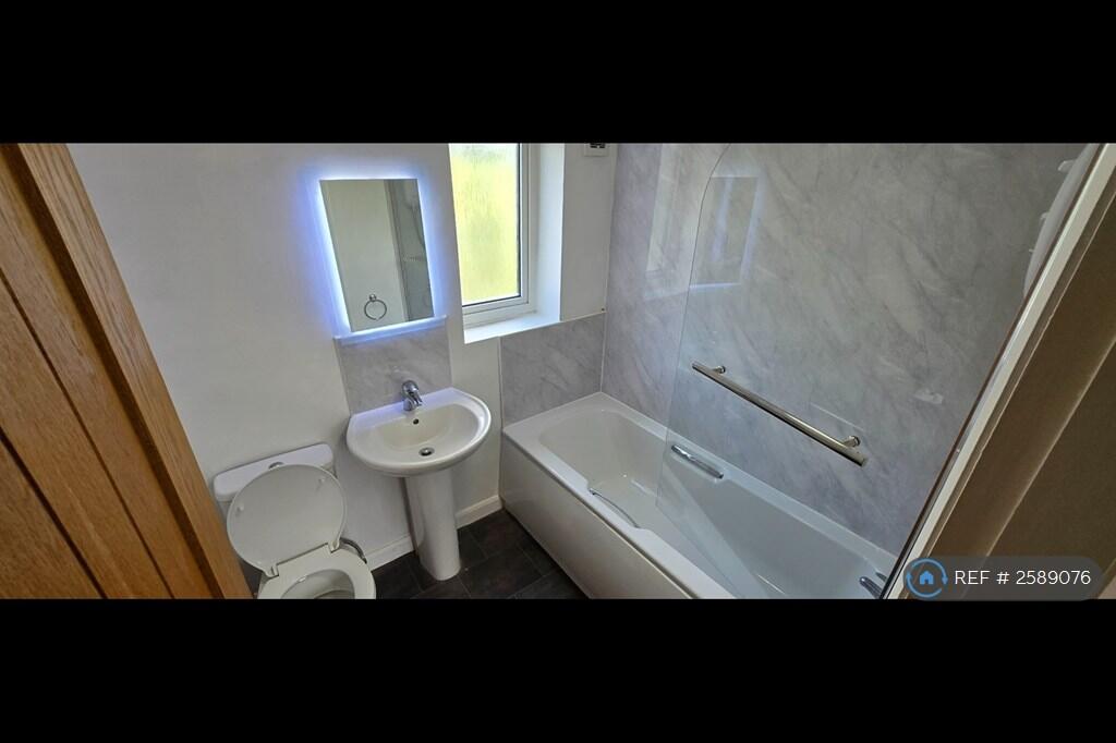 Main Bathroom