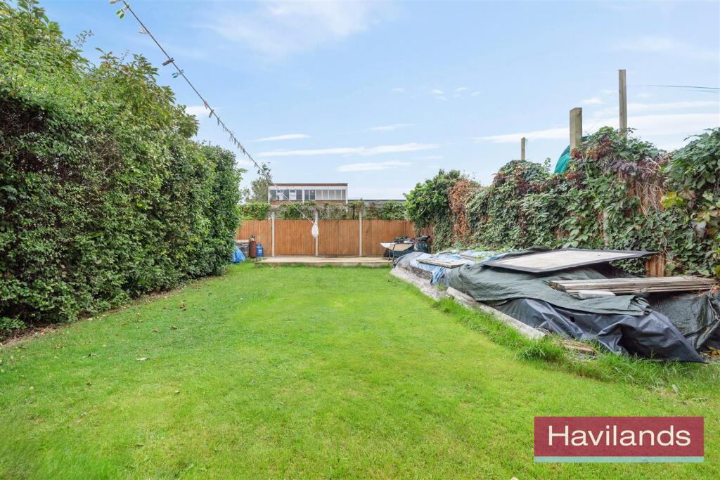 Woodgrange Gardens-17.jpg