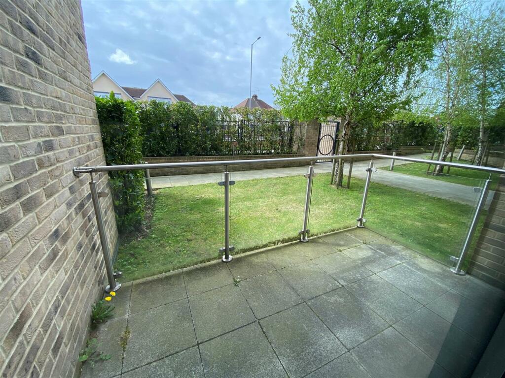 balcony.jpg