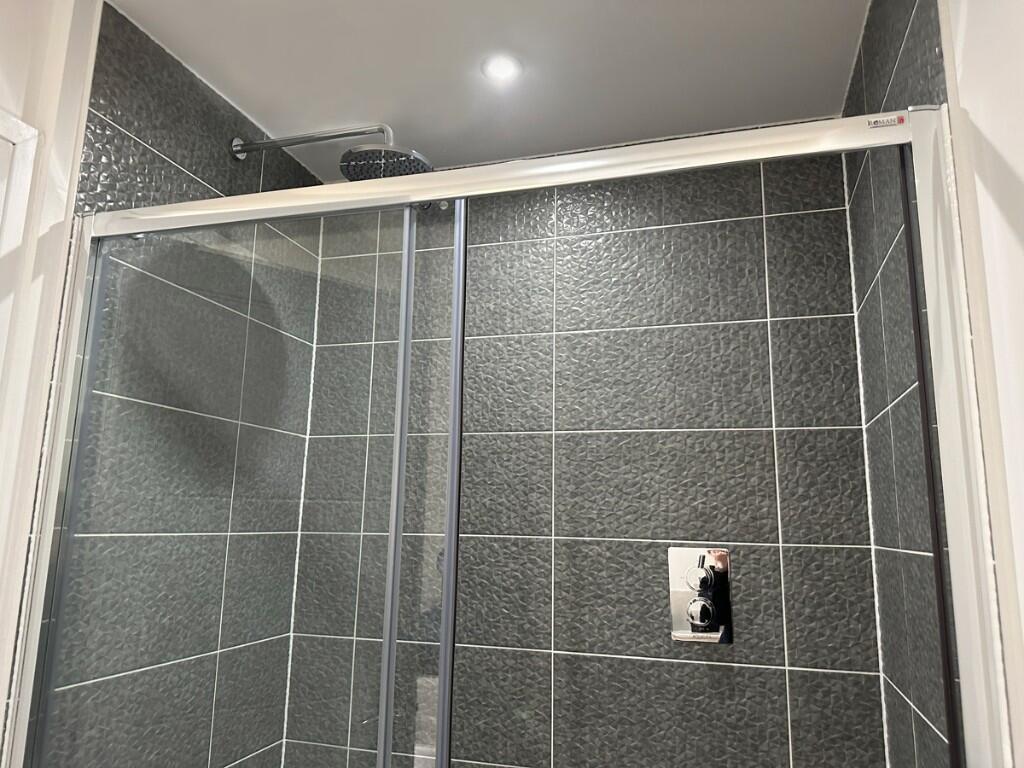 Example En Suite