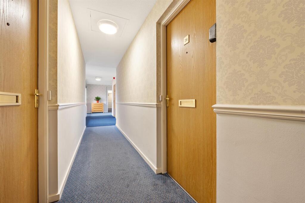 26 Oulton Court HDR-1.jpg