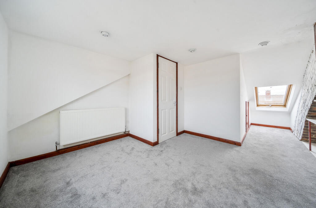 1376224-12-690dc8...