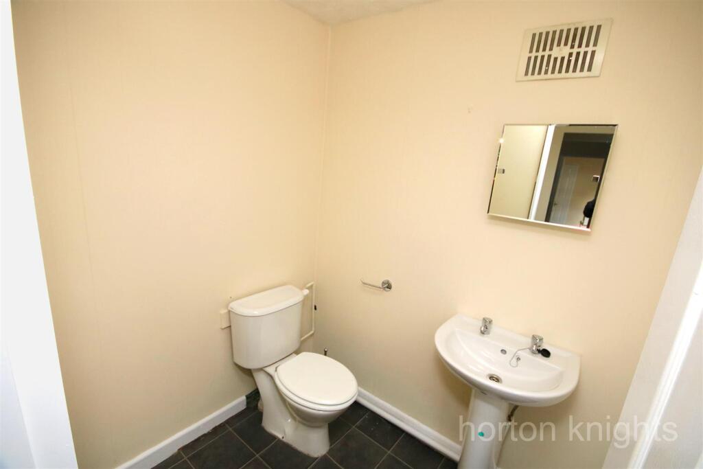 GROUND FLOOR W/C