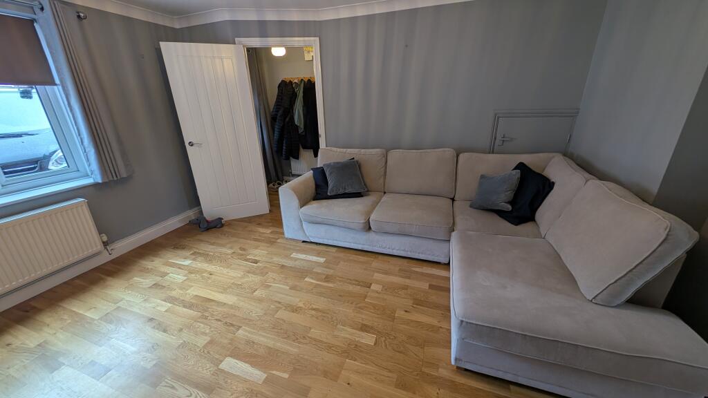 PXL_20251103_1332284