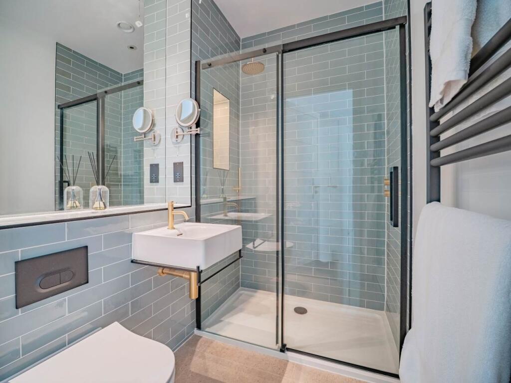 Ensuite