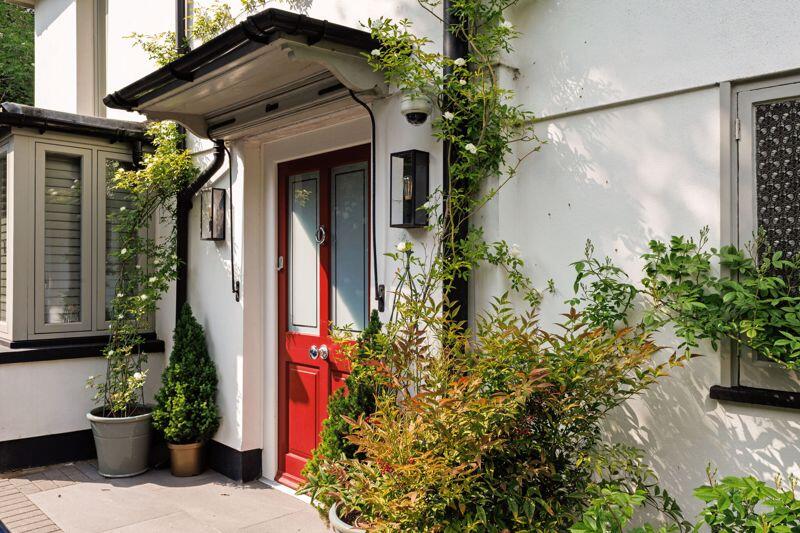 Entrance porch