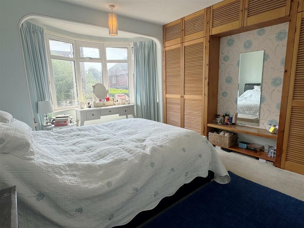 Bed 1.JPG