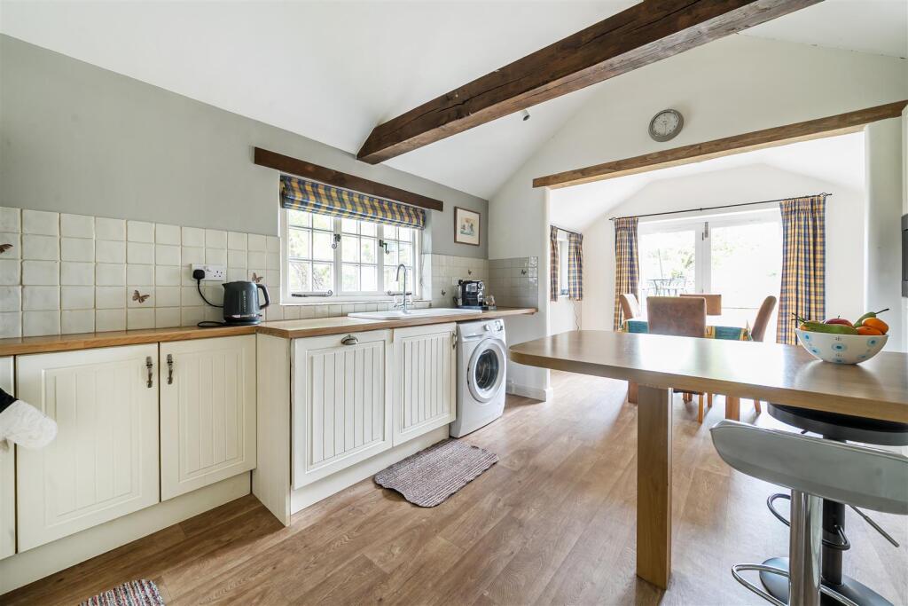 The White Cottage, 21 Wappenham Road, Abthorpe (15