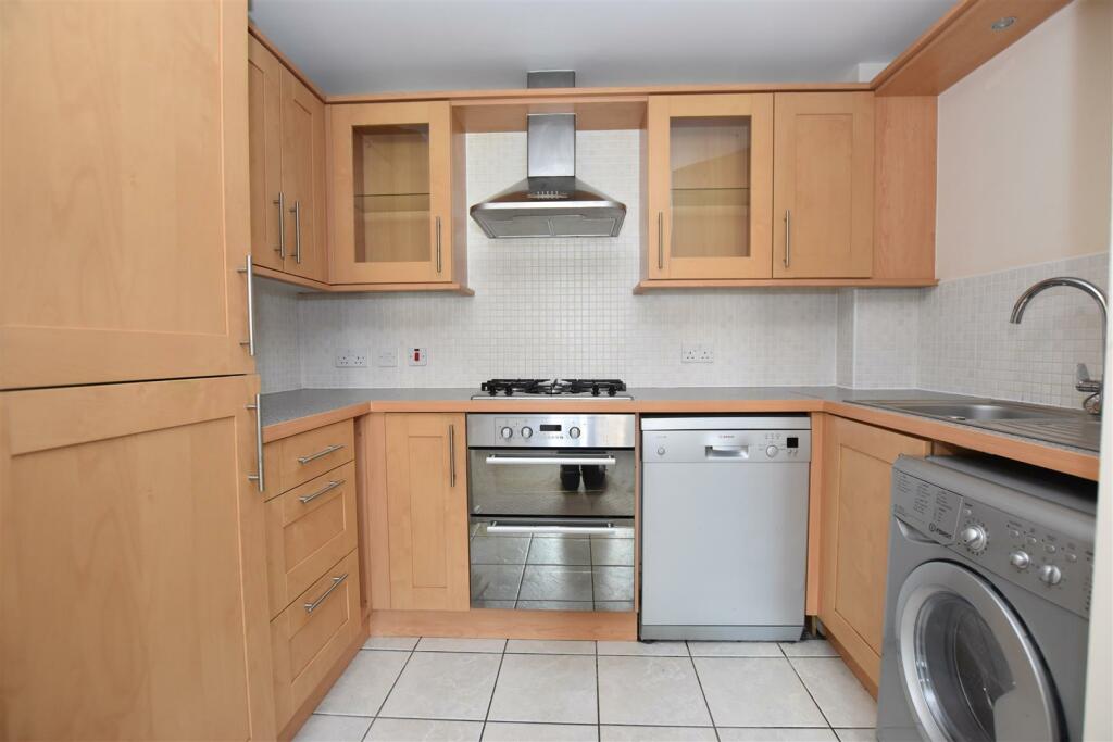 Kitchen.JPG