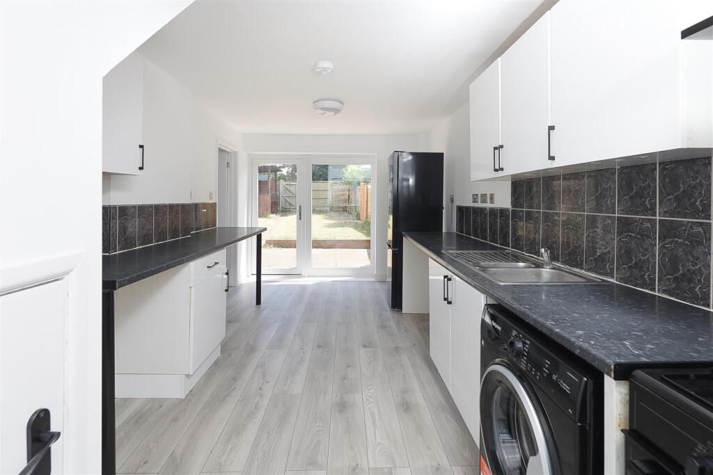 152 Buckley Road CV32-8.jpg