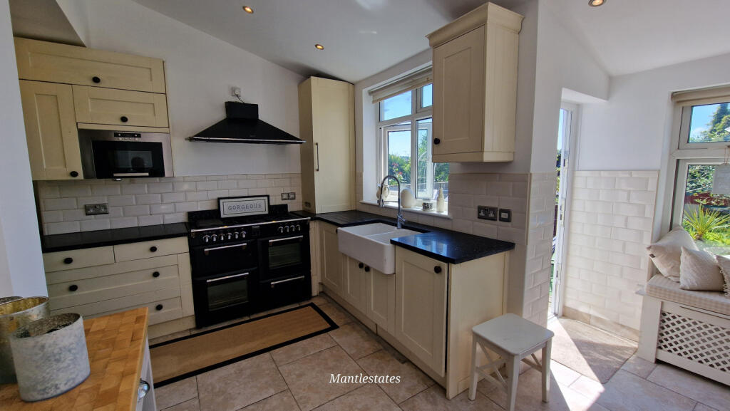 KITCHEN - DINER