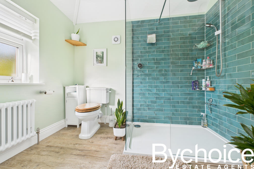 CAM05454G0-PR0057-STILL014