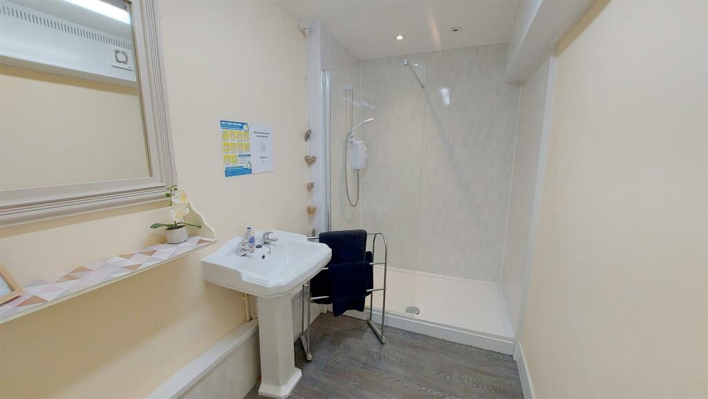 Shower Room 1