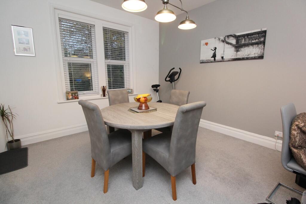 Dining or Bed 3