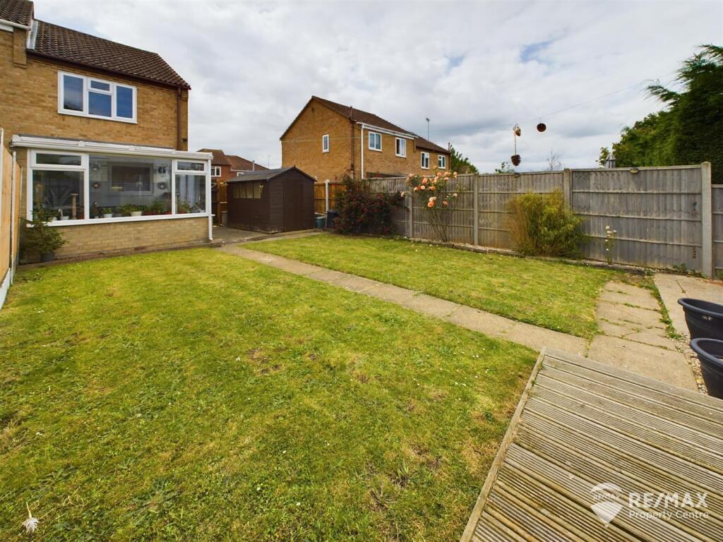 Rear Garden (3).jpg